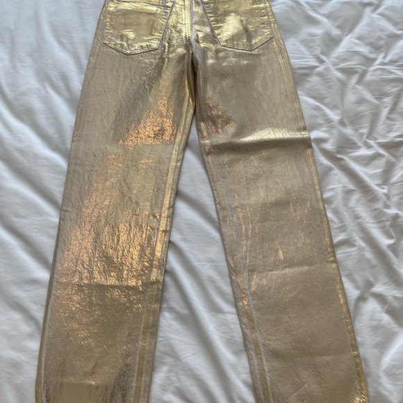 Viral metallic gold pants! Perfect for the upcoming fall season - Picture 4 of 4